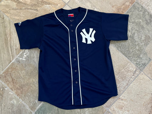 Vintage New York Yankees Derek Jeter Majestic Baseball Jersey, Size XL