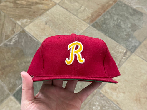 Vintage Washington Redskins Sports Specialties Plain Logo Snapback Football Hat