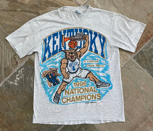 Vintage Kentucky Wildcats College Basketball Tshirt, Size Medium