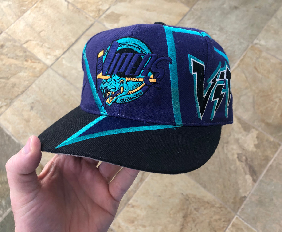 80年代デトロイトヴィンテージキャップ Vintage Detroit Vipers Top of the World IHL Snapback Hockey Hat