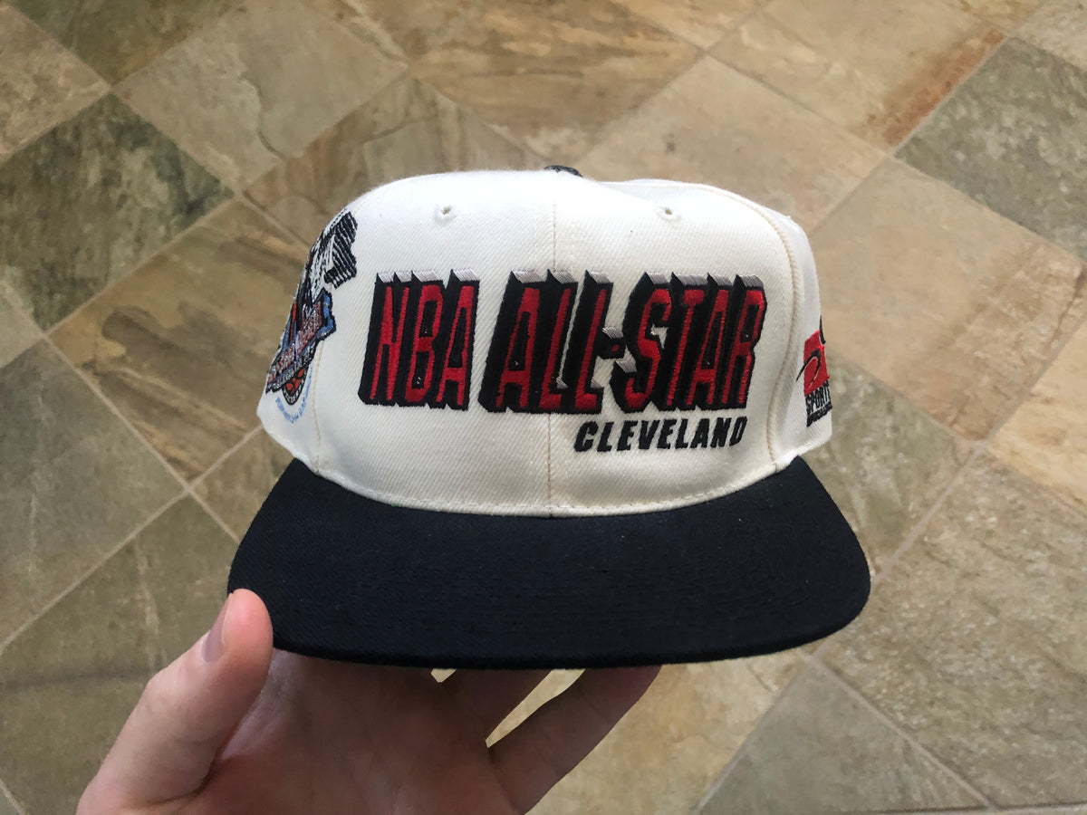 NBA 1997 ALLSTAR　Cleveland　キャップ　当時物　ベージュ NBA ALL-STAR GAME VINTAGE 1997 AMERICAN NEEDLE STRAPBACK