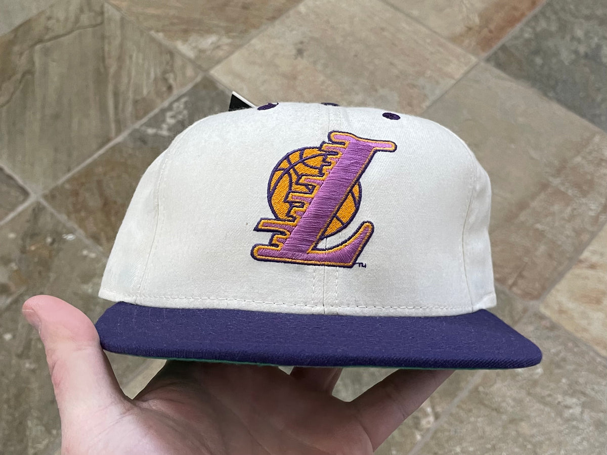 90s Los Angeles Lakers New Era hat - 7 1/2 - VintageSportsGear