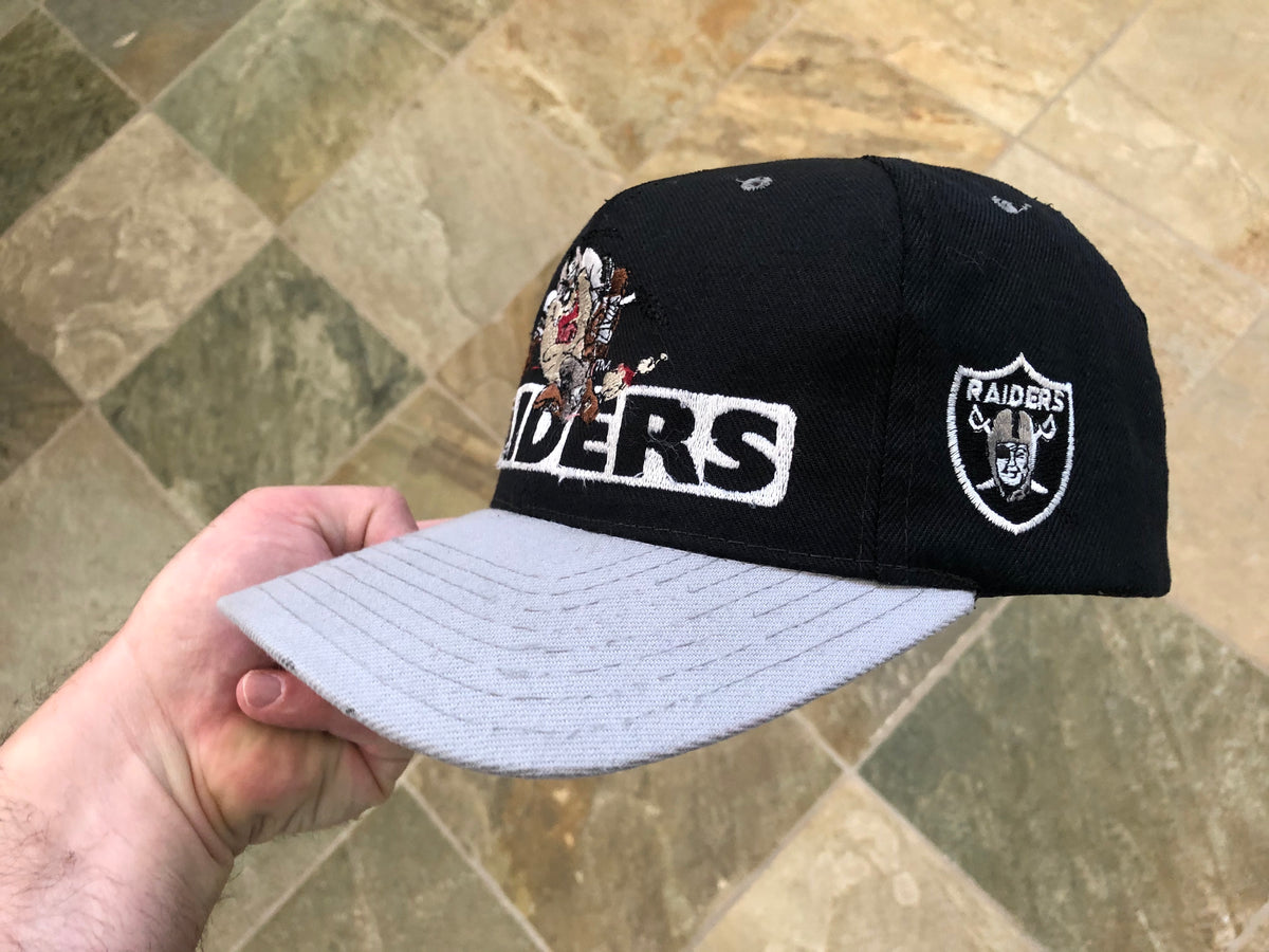 Vintage Looney Tunes x Oakland Raiders – SayWerd