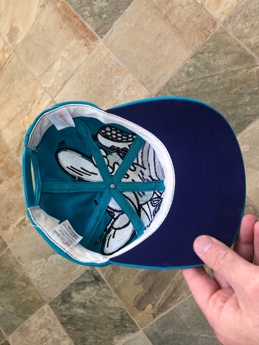 Vintage Charlotte Hornets The Game Big Logo Snapback Basketball Hat – Stuck  In The 90s Sports