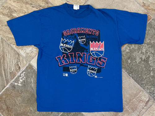 Vintage Sacramento Kings Team Rated Basketball Tshirt, Size XL