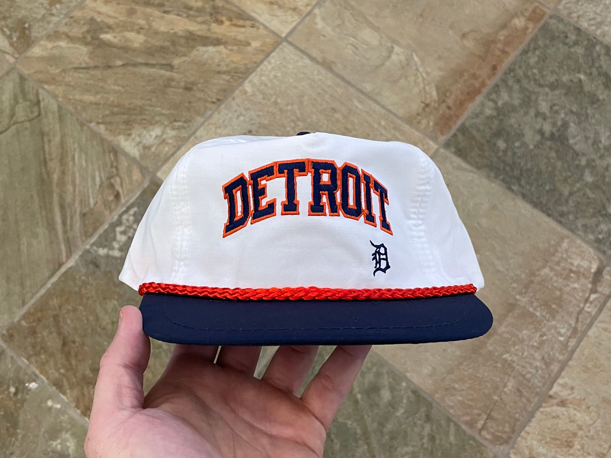 Vintage 90s Detroit Tigers Logo Athletic Spellout Snapback Hat Cap