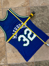 Load image into Gallery viewer, Vintage Dallas Mavericks Jamal Mashburn Champion Basketball Jersey, Size 40, Medium