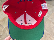 Load image into Gallery viewer, Vintage Montreal Canadiens Logo 7 Snapback Hockey Hat