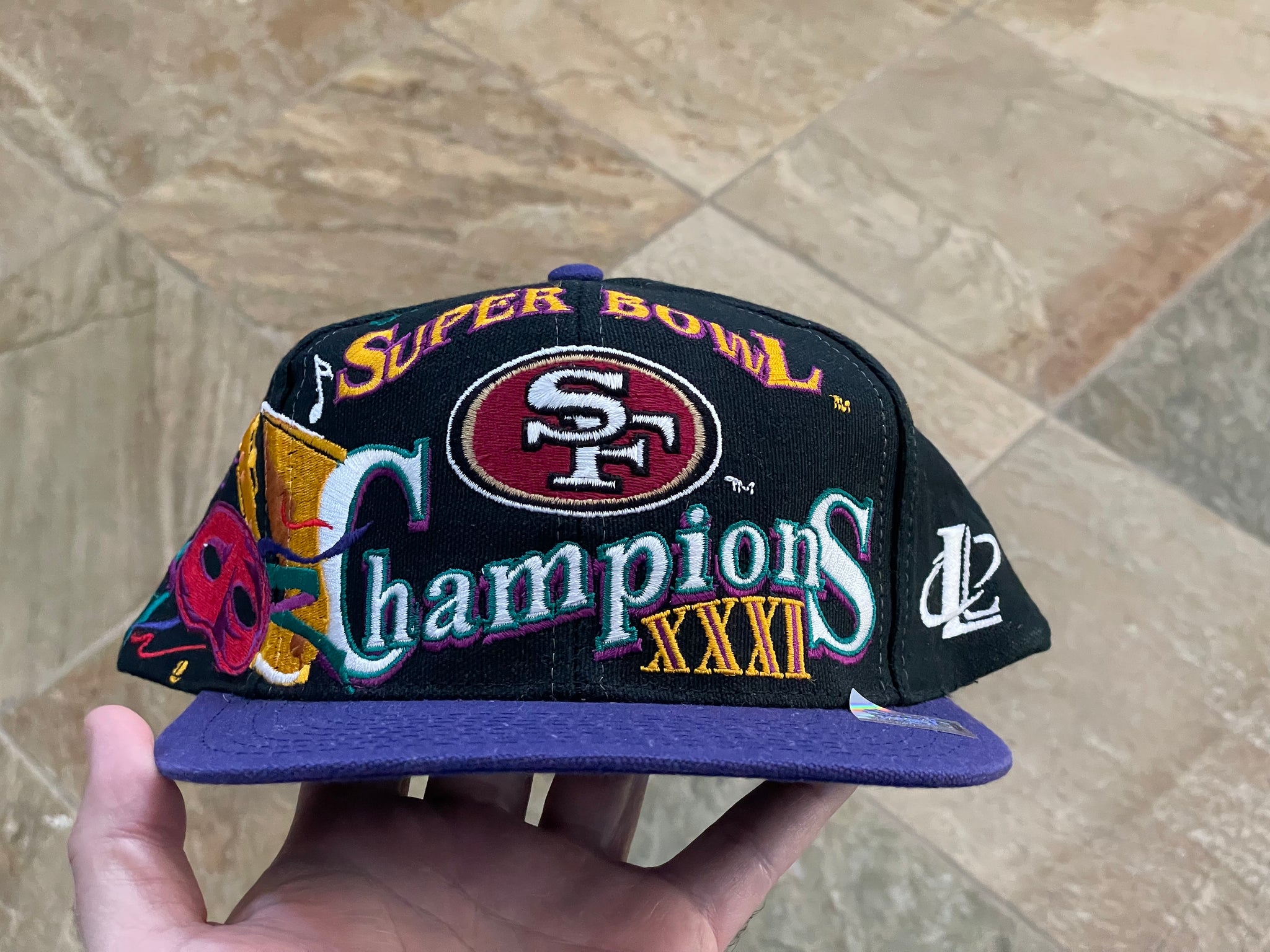 Vintage San Francisco 49ers Super Bowl XXXI Phantom Snapback Football –  Stuck In The 90s Sports