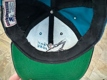 Load image into Gallery viewer, Vintage San Jose Sharks Starter Youth Snapback Hockey Hat