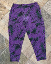 Load image into Gallery viewer, Vintage Milwaukee Bucks Zubaz Basketball Pants, Size Medium