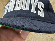 Load image into Gallery viewer, Vintage Dallas Cowboys Starter Arch Snapback Football Hat