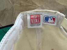 Load image into Gallery viewer, Vintage San Francisco Giants American Needle Crest Crown Royal Snapback Baseball Hat