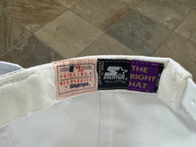 Load image into Gallery viewer, Vintage Cleveland Indians 1997 AL Champions Starter Snapback Baseball Hat