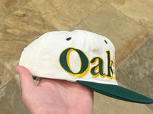 Load image into Gallery viewer, Vintage Oakland Athletics Logo 7 Snapback Baseball Hat