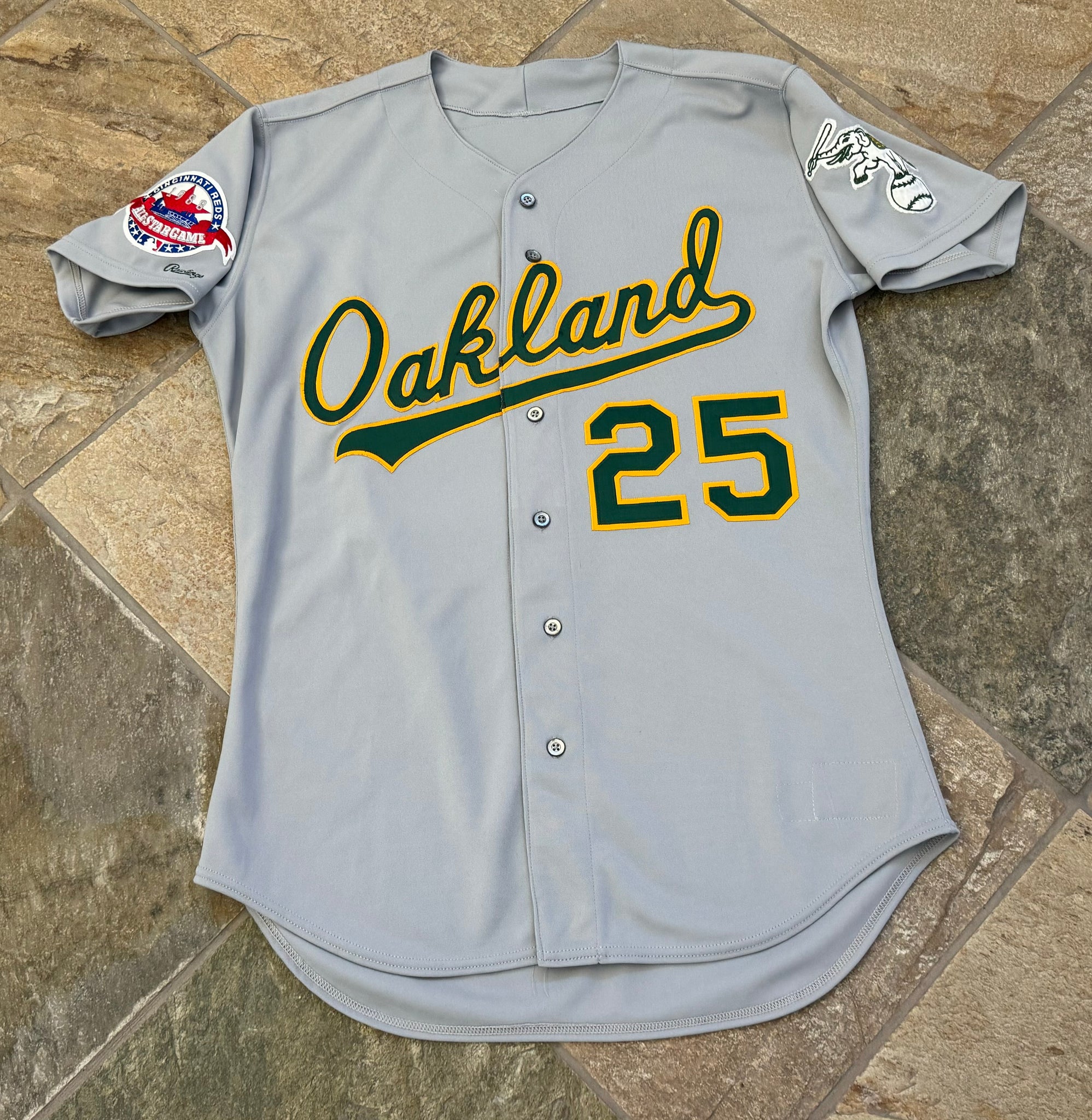 Vintage Oakland Athletics Mark McGwire Rawlings Baseball Jersey, Size –  Stuck In The 90s Sports