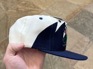 Vintage Notre Dame Fighting Irish Logo Athletic Sharktooth Snapback College Hat