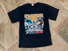 Load image into Gallery viewer, Vintage Philadelphia Eagles Lincoln Financial Opening Night Football TShirt, Size Large
