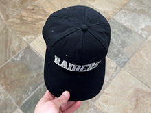Load image into Gallery viewer, Vintage Los Angeles Raiders Starter Arch Snapback Football Hat