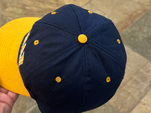 Load image into Gallery viewer, Vintage Michigan Wolverines Competitor Snapback College Hat