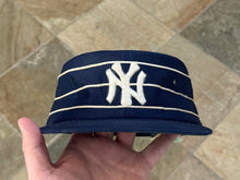Load image into Gallery viewer, Vintage New York Yankees Youngan Pill Box Snapback baseball Hat