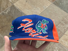 Load image into Gallery viewer, Vintage Florida Gators Logo 7 Snapback College Hat