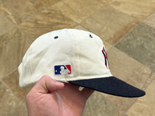 Load image into Gallery viewer, Vintage New York Yankees Sports Specialties Plain Logo Snapback Baseball Hat