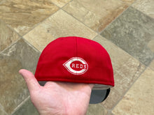 Load image into Gallery viewer, Vintage Chattanooga Lookouts MiLB Pro-Line Fitted Baseball Hat, Size 7 1/8