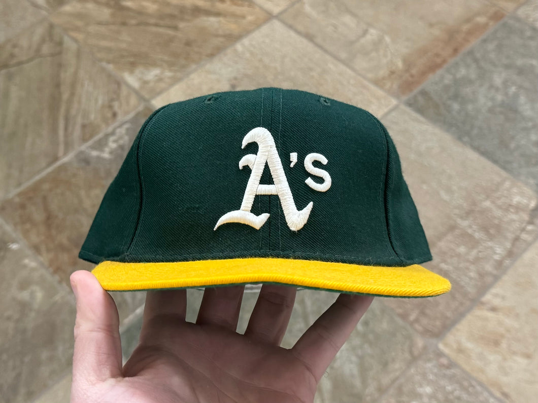 Vintage Oakland Athletics New Era Pro Fitted Baseball Hat, Size 7 1/8
