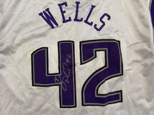Load image into Gallery viewer, Vintage Sacramento Kings Bonzi Wells Reebok Basketball Jersey, Size XL