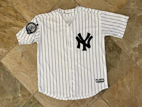Vintage New York Yankees Derek Jeter Majestic Baseball Jersey, Size Large