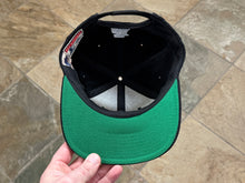 Load image into Gallery viewer, Vintage Los Angeles Raiders Starter Arch Snapback Football Hat