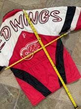 Load image into Gallery viewer, Vintage Detroit Red Wings Pro Player Hockey Jacket, Size Small