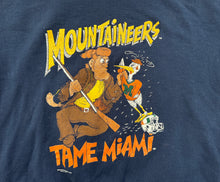 Load image into Gallery viewer, Vintage West Virginia Mountaineers College Sweatshirt, Size XL