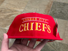 Load image into Gallery viewer, Vintage Kansas City Chiefs Starter Bar Snapback Football Hat