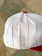 Load image into Gallery viewer, Vintage Georgia Bulldogs Starter Pinstripe Snapback College Hat