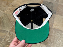 Load image into Gallery viewer, Vintage Los Angeles Kings American Needle Snapback Hockey Hat