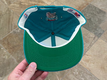 Load image into Gallery viewer, Vintage Vancouver Grizzlies Sports Specialties Snapback Hockey Hat