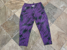 Load image into Gallery viewer, Vintage Milwaukee Bucks Zubaz Basketball Pants, Size Medium
