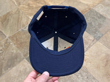 Load image into Gallery viewer, Vintage Syracuse Orangemen Signature Bar Script Snapback College Hat