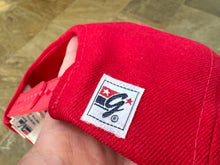 Load image into Gallery viewer, Vintage Louisville Cardinals The Game Snapback College Hat
