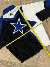 Load image into Gallery viewer, Vintage Dallas Cowboys Apex One Football Jacket, Size Large