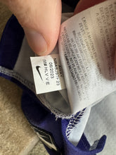 Load image into Gallery viewer, Phoenix Suns Devin Booker Nike Swingman Basketball Jersey, Size Youth Medium, 10-12