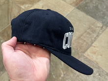 Load image into Gallery viewer, Vintage Dallas Cowboys Starter Arch Snapback Football Hat