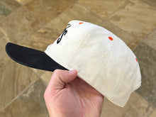 Load image into Gallery viewer, Vintage San Francisco Giants #1 Apparel New Era Snapback Baseball Hat