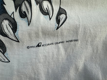Load image into Gallery viewer, Vintage Kentucky Wildcats 1996 National Champions College Basketball TShirt, Size Large