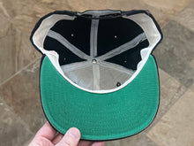 Load image into Gallery viewer, Vintage The Flash Cast and Crew New Era DC Comics TV Show Hat ***