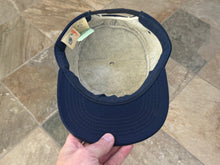 Load image into Gallery viewer, Vintage New York Yankees Youngan Pill Box Snapback baseball Hat