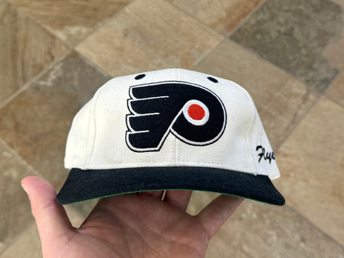 Vintage Philadelphia Flyers Russell Athletic Snapback Hockey Hat