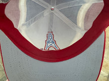 Load image into Gallery viewer, Vintage Houston Oilers Apex One Wave Snapback Footbalk Hat